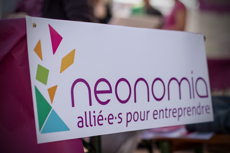 neonomia promeut un modèle novateur d’entrepreneuriat alliant autonomie, solidarité et protection sociale