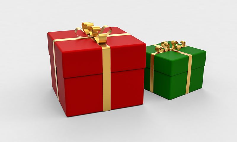 72 % des personnes interrogées préfèrent acheter uniquement leurs cadeaux en Suisse.