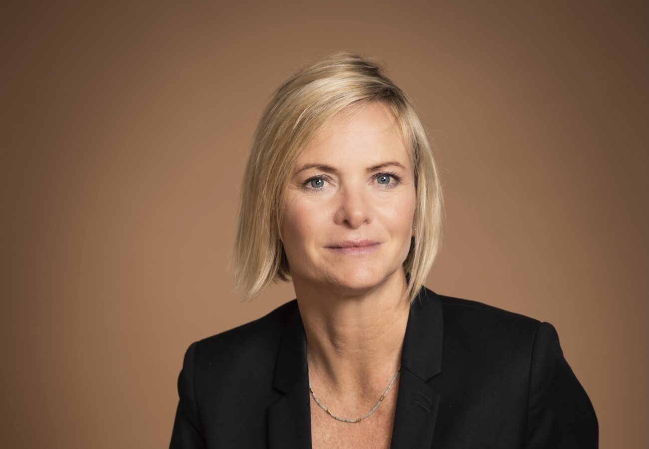 apoTRANSLATE 360° : la solution complète qui réunit traduction IA, prompts ciblés et soutien linguistique en direct