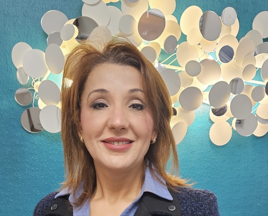 Hirsutisme, quézaco ? Entre diagnostic et prise en charge, le Dr Larem Messaoudi libère la parole des femmes