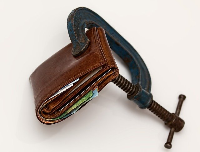 Des mesures excessives et des aides insuffisantes