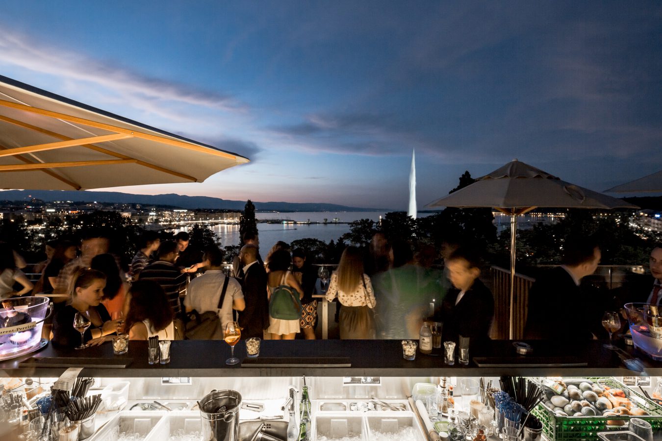 Le rendez-vous est pris pour la saison estivale sur le nouveau rooftop lounge de l’Hôtel Métropole Genève