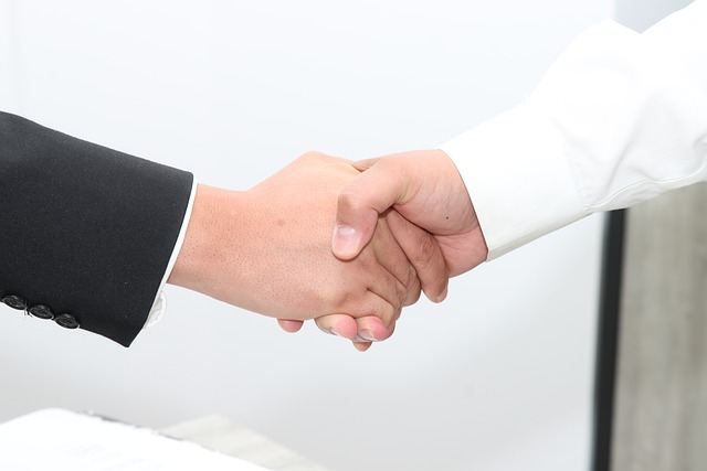 Les fusions et acquisitions ont atteint des niveaux record en 2021 et la dynamique devrait perdurer en 2022