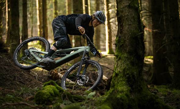 YT INDUSTRIES, LEADER DE LA FABRICATION DE VTT, S’ASSOCIE À ARDIAN POUR POURSUIVRE SA STRATÉGIE DE CROISSANCE