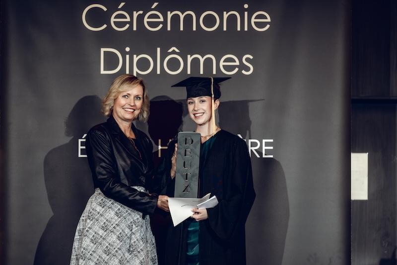 L&rsquo;École Hôtelière de Genève remet ses premiers diplômes ES assortis du titre de Professional Bachelor